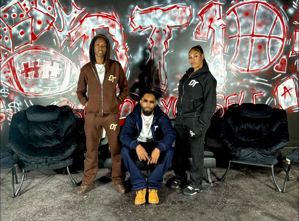 The World Is Yours Jogging Set